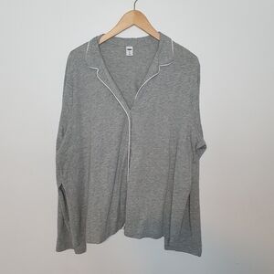 3/$20 Old Navy Grey Top Size XL